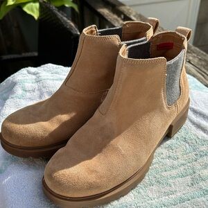Sorel Tan Suede Ankle Boots - women’s 9